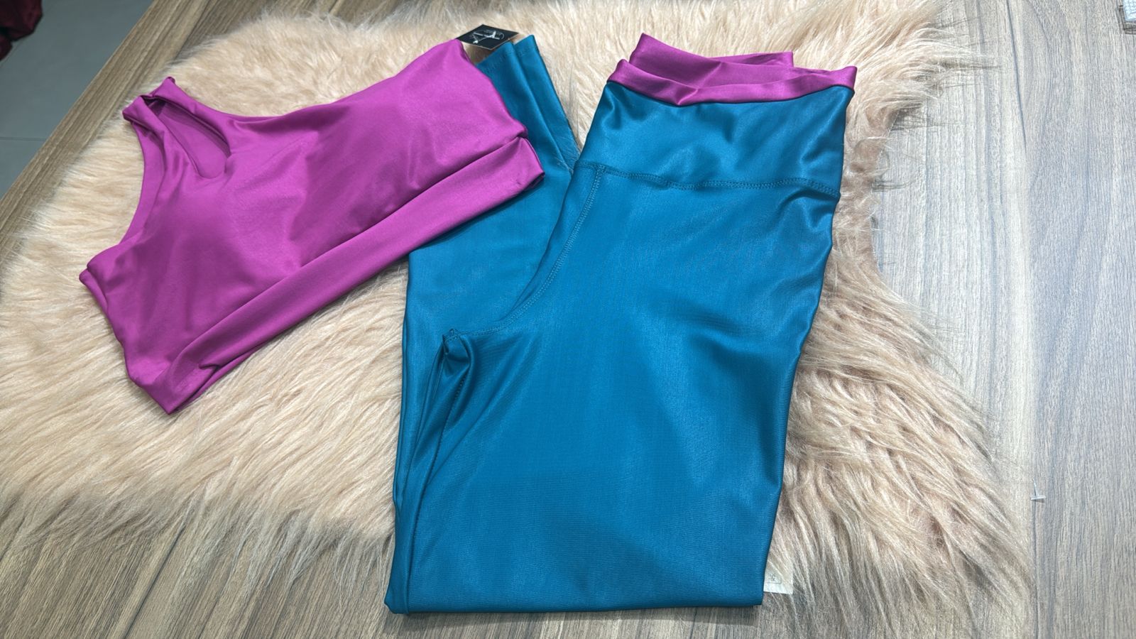 Conjunto Bicolor Nula Manga