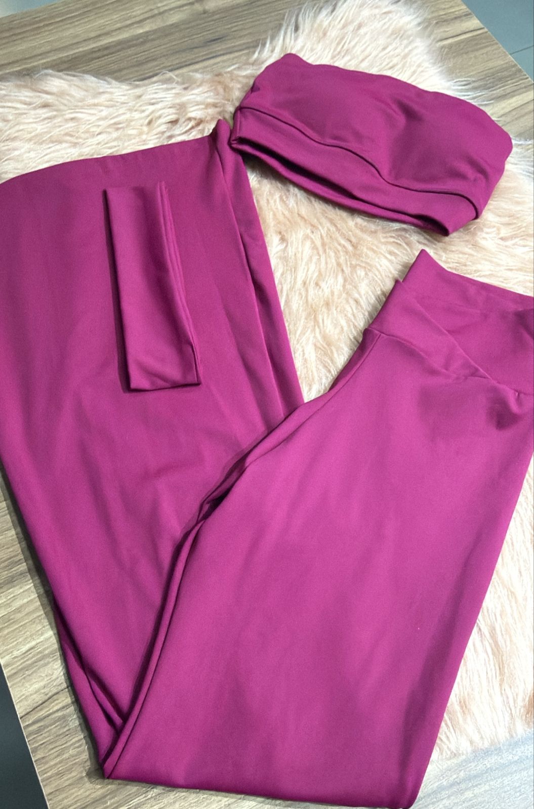 Conjunto Tomara que Caia com Calça Flare